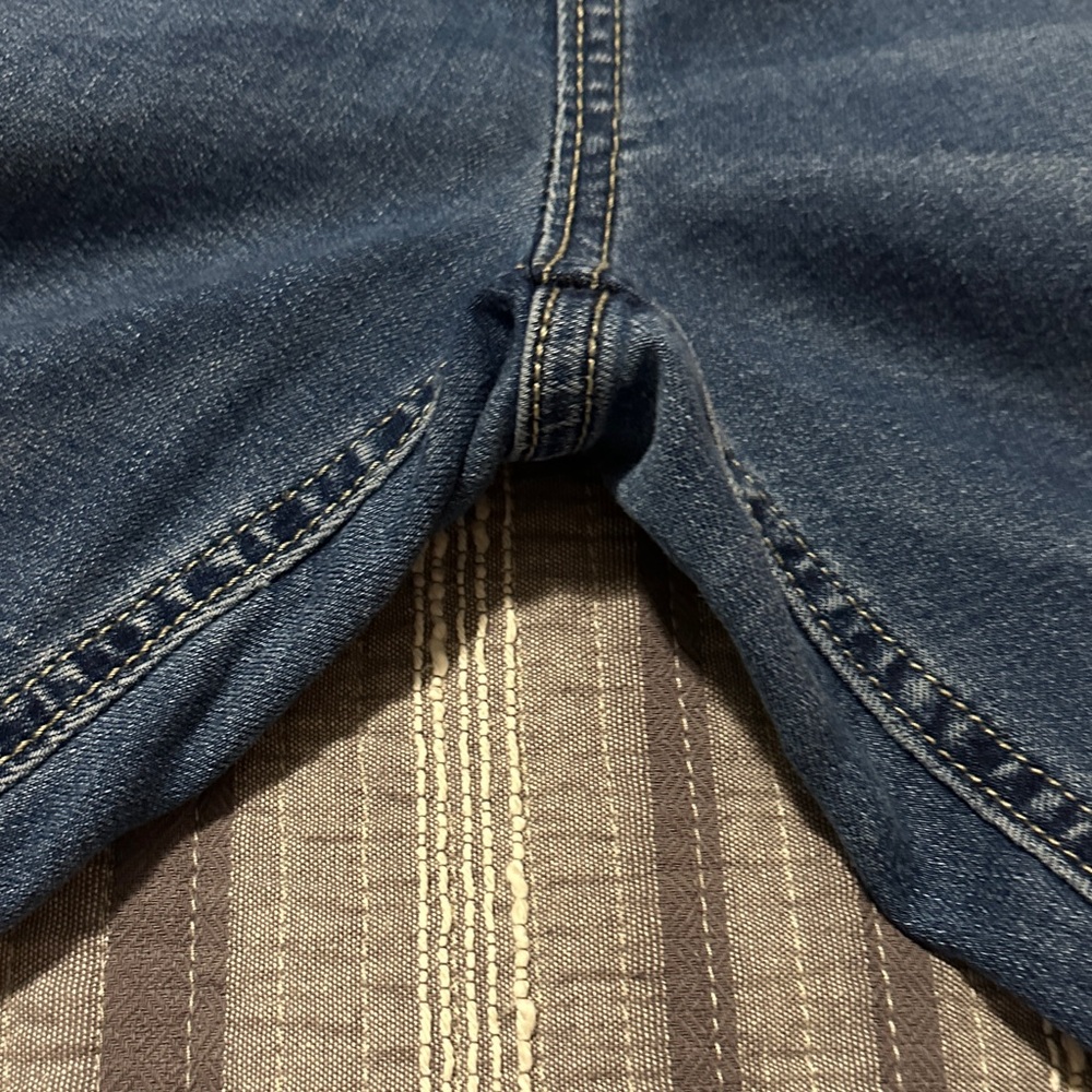 Old Navy Distressed Blue Skinny Jeans - Picture 7 of 7